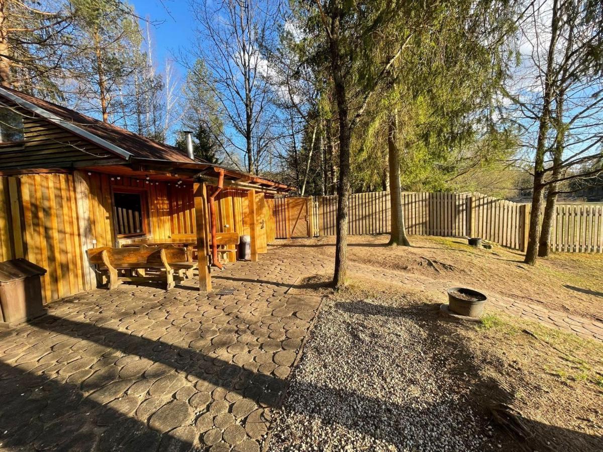 Holiday House With Sauna 采西斯 外观 照片